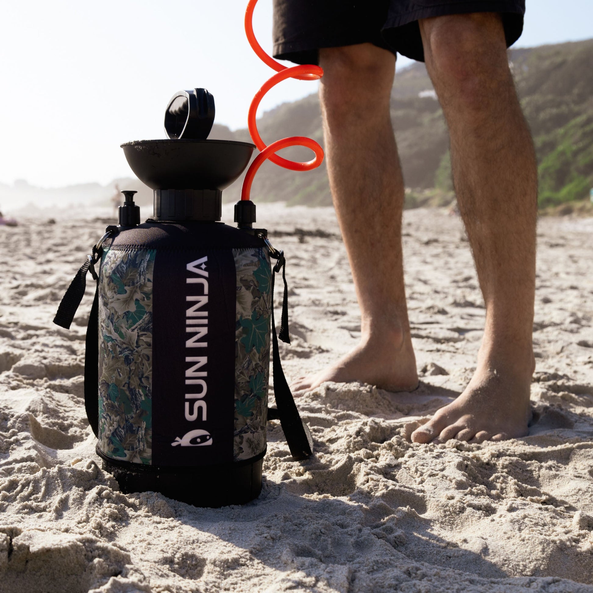 portable-shower-1-3-gallon-j1 8_0011_Portable_shower_1.3gal_camo_7.jpg