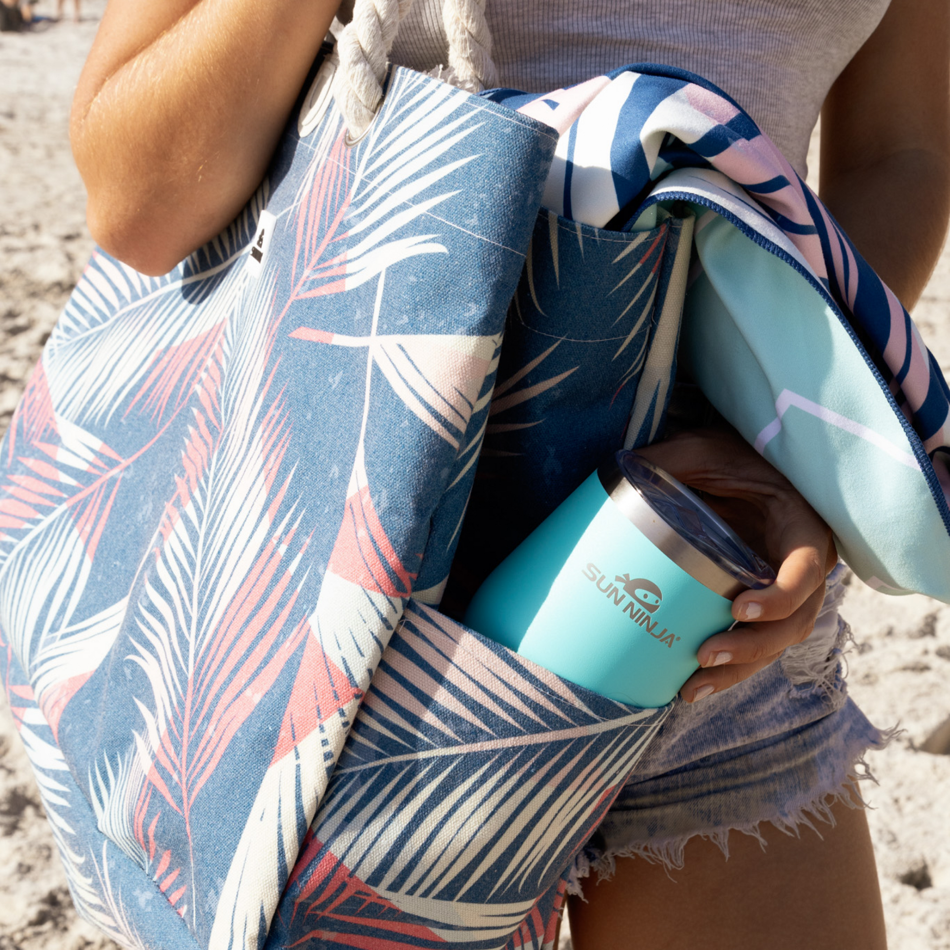 canvas-tote-v2 Canvas_tote_palm-leaves_7.png