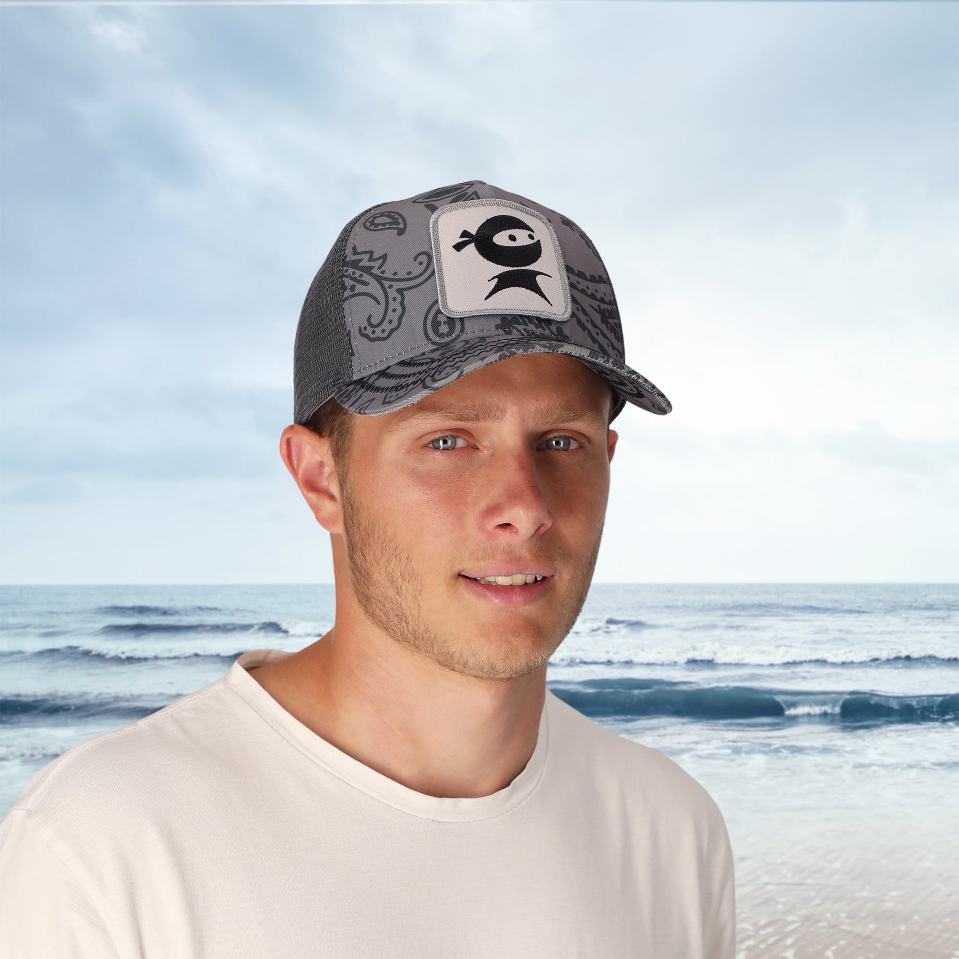 trucker-cap-g5 Mesh_cap_light_gray_5.jpg