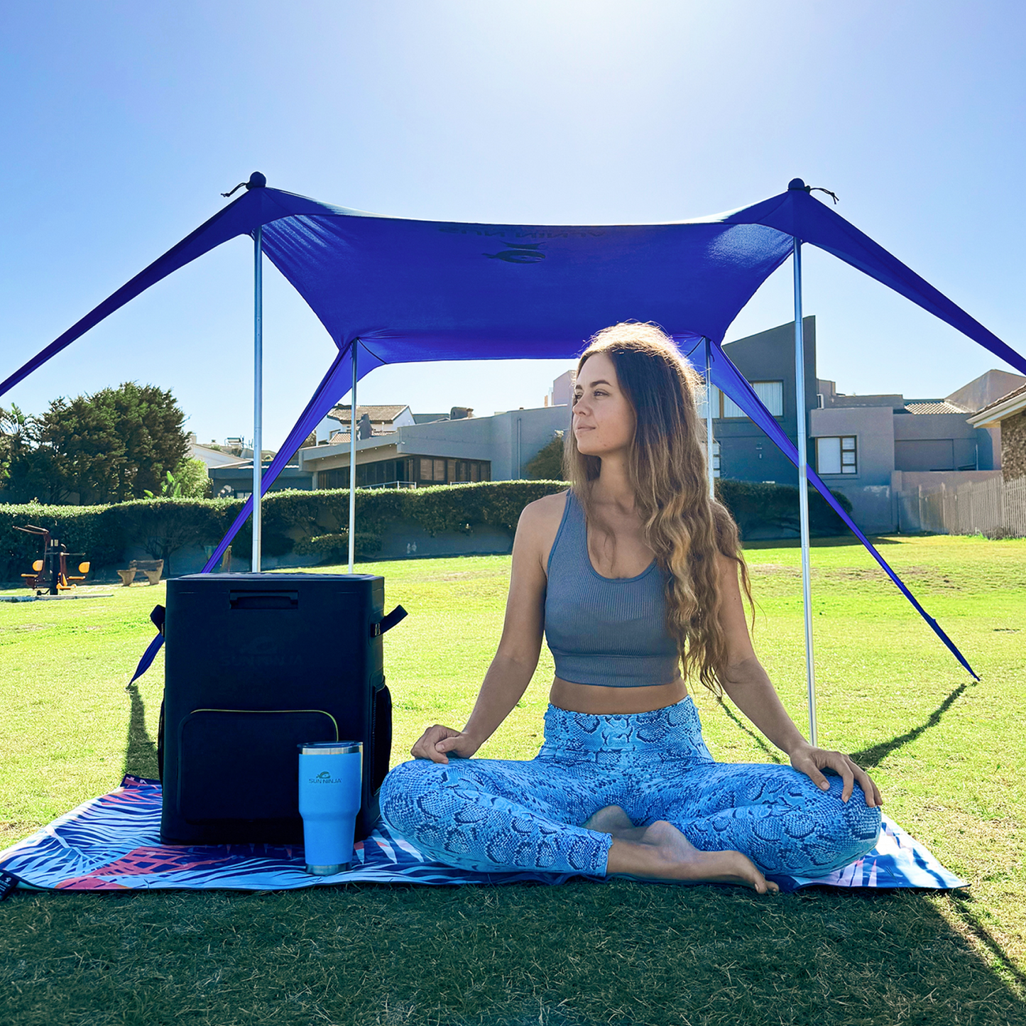 sun-ninja-beach-tents-h7 Sun-Ninja_2_person_tent_navy_5.png