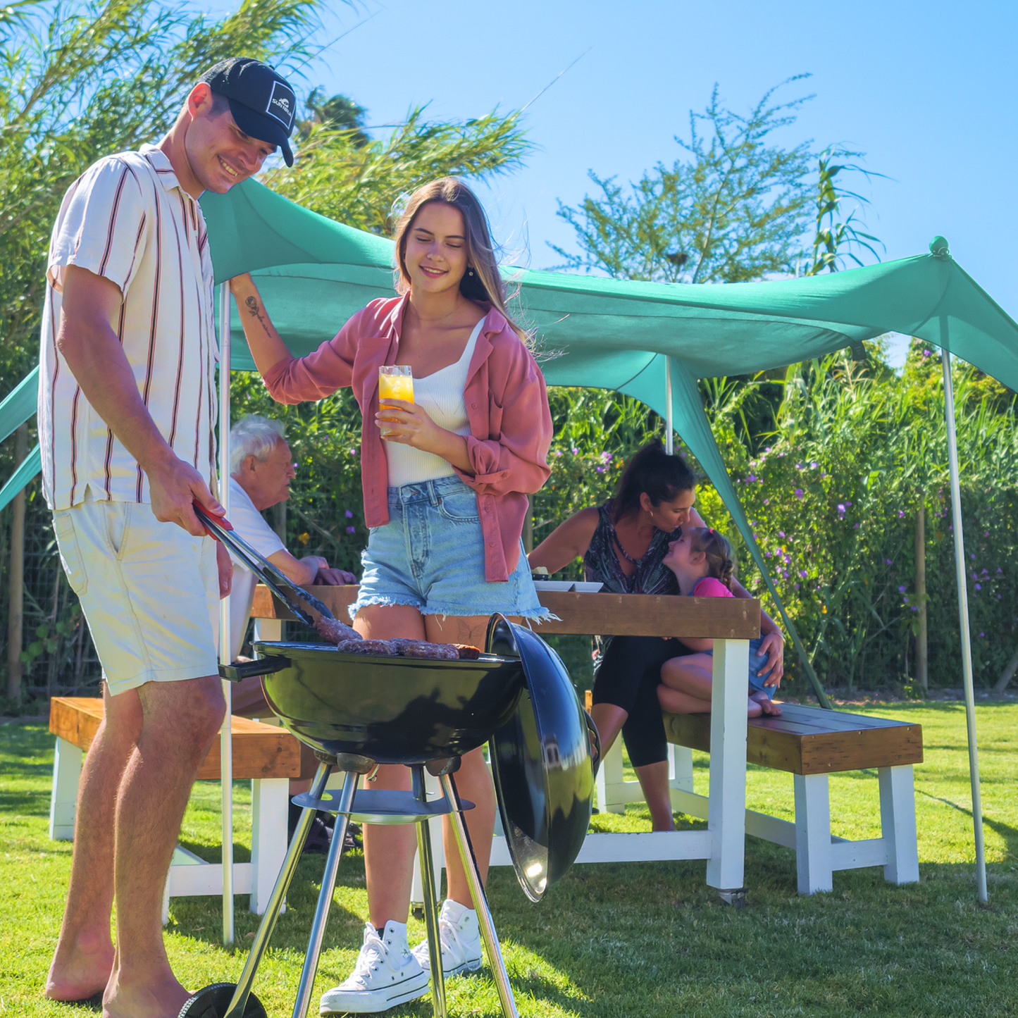 beach-tent-4-person-p1 Sun-Ninja_4_person_tent_green_5.png
