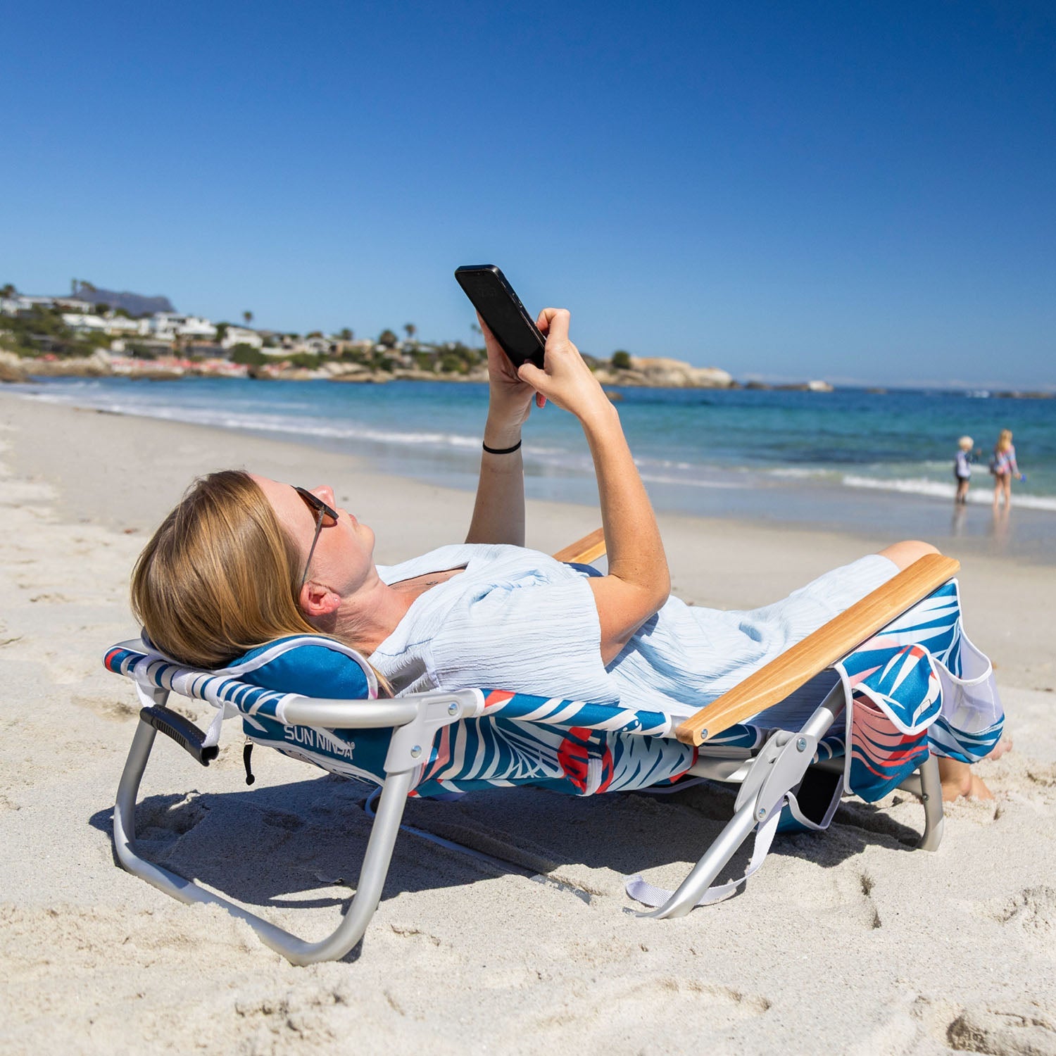 beach-chair-2-pc-q6 Sun-Ninja_Beach_Chair_Flamingos_0_0018_Sun-Ninja_Beach_Chair_Navy_Palm_Leaves_8.jpg
